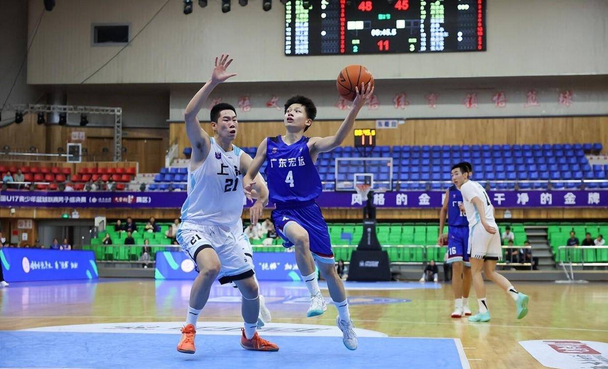 爱游戏中国-广东宏远赛前手感冰凉Karsa新星刷新纪录表现惊艳，连对手都承认：广厦男篮内部沟通备战亚冠的简单介绍