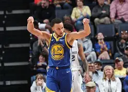 爱游戏官网-库里巅峰之战全场回放